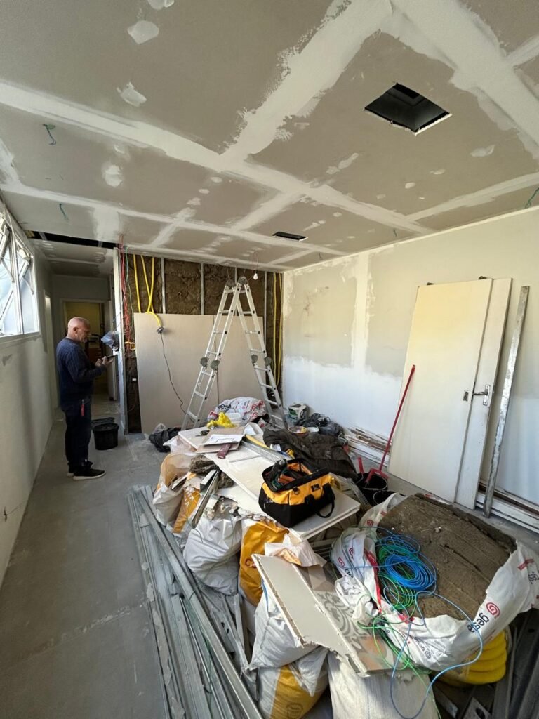 Planejamento e acompanhamento de obras.
